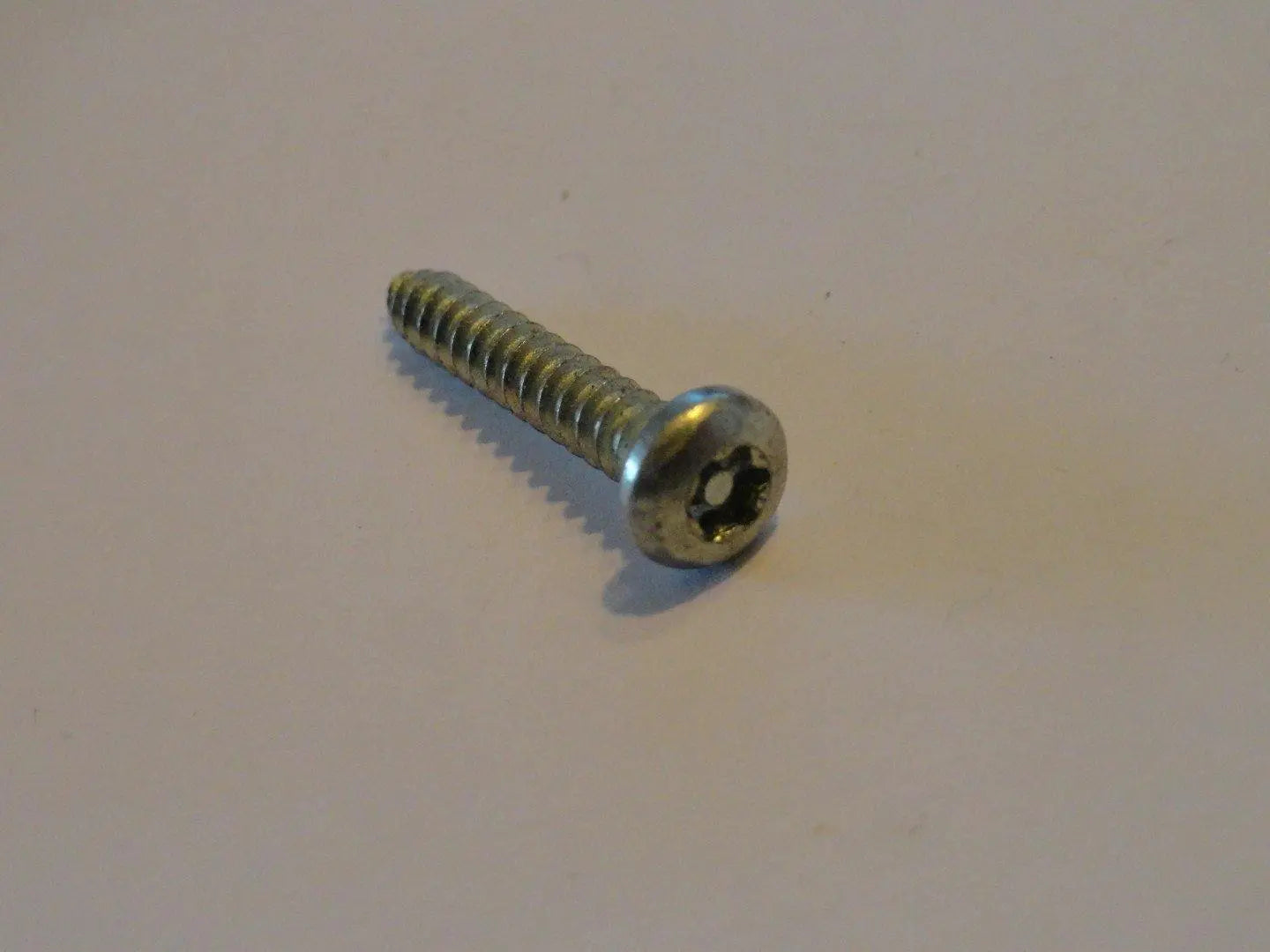 Vite corpo inferiore 3,9 per 22 per tm21 (lunga) VORWERK BIMBY